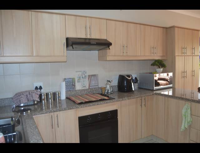 2 BEDROOM APARTMENT FOR SALE IN SCOTTBURGH CENTRAL